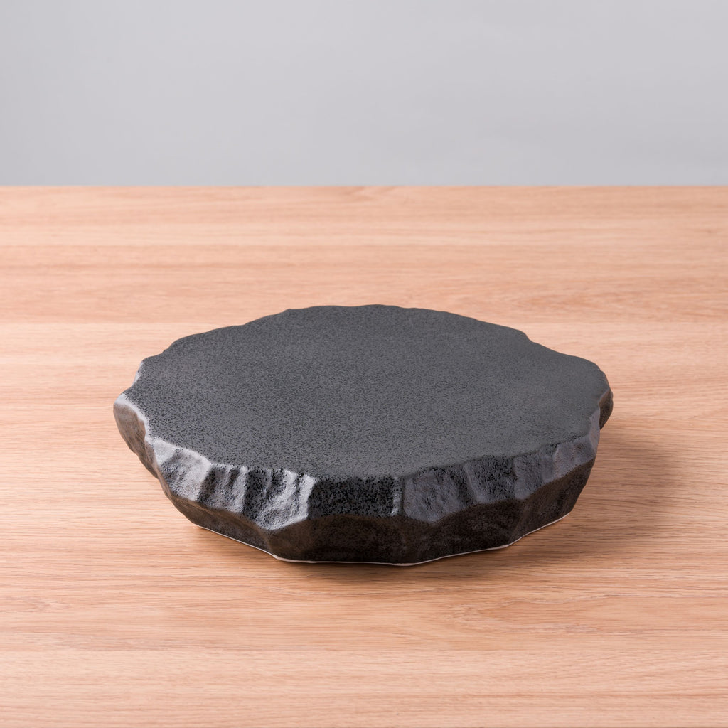 Hibino Black Crystal Rock Plate